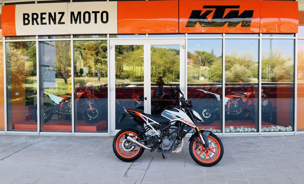 125 DUKE