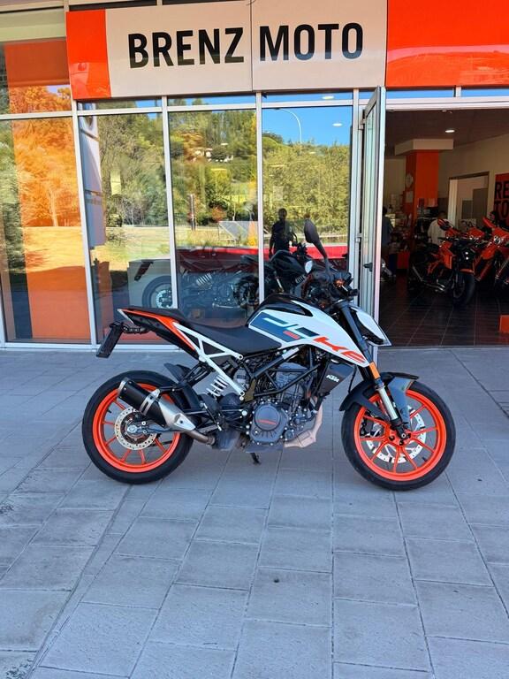 125 DUKE