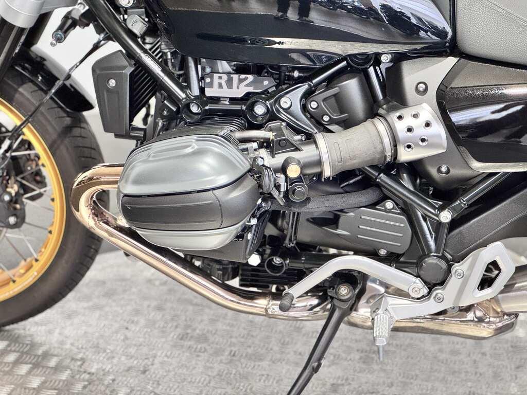 R 12