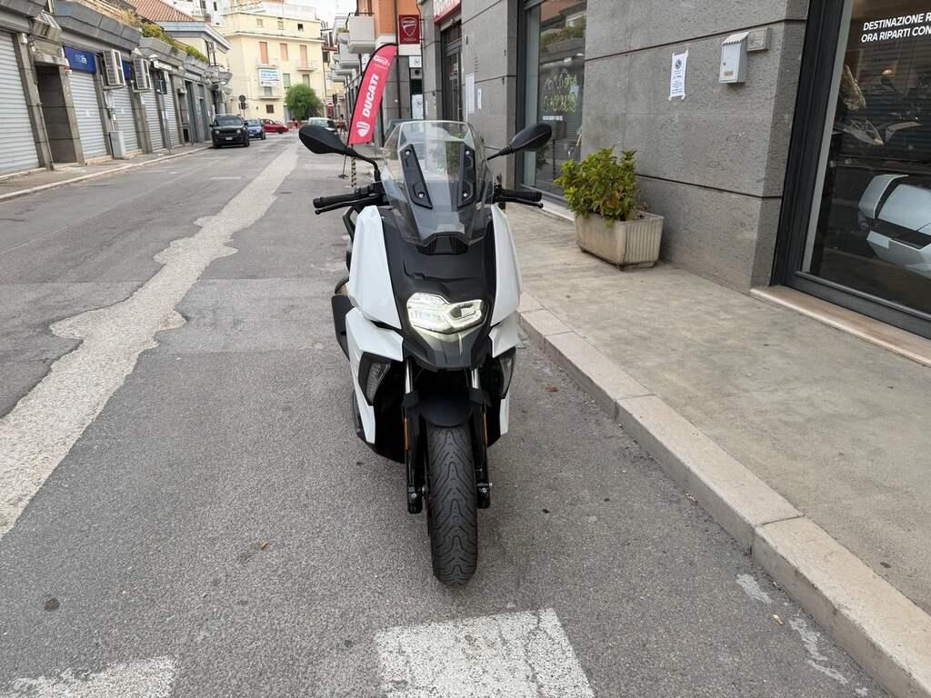 C 400 X