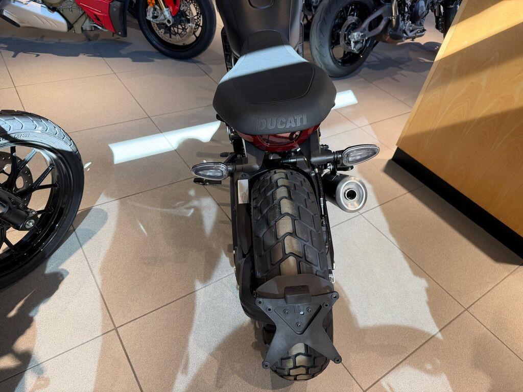 SCRAMBLER 800