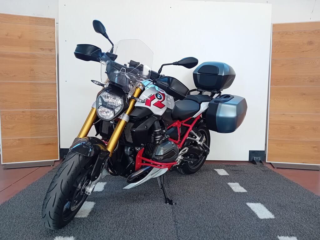 R 1200 R