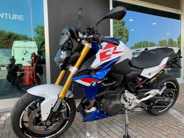 F 900 R