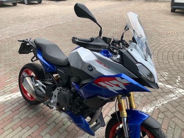 F 900 XR