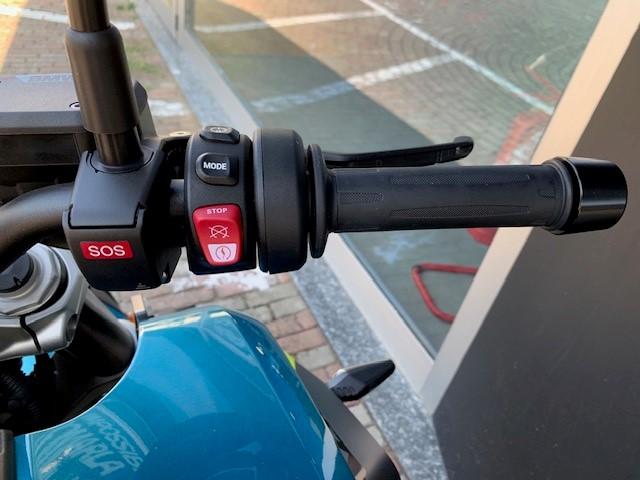 R 1300 R
