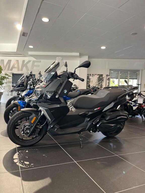 C 400 X