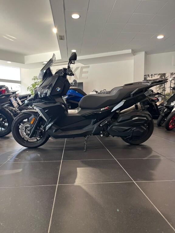 C 400 X