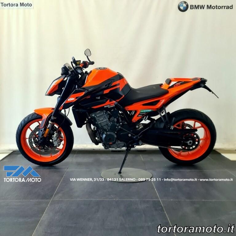 890 DUKE