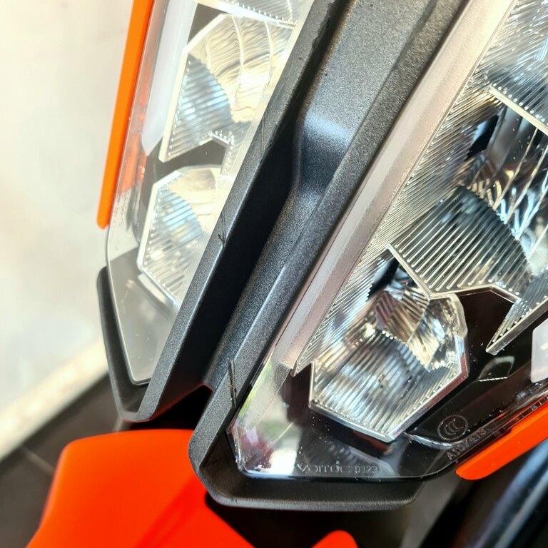 890 DUKE