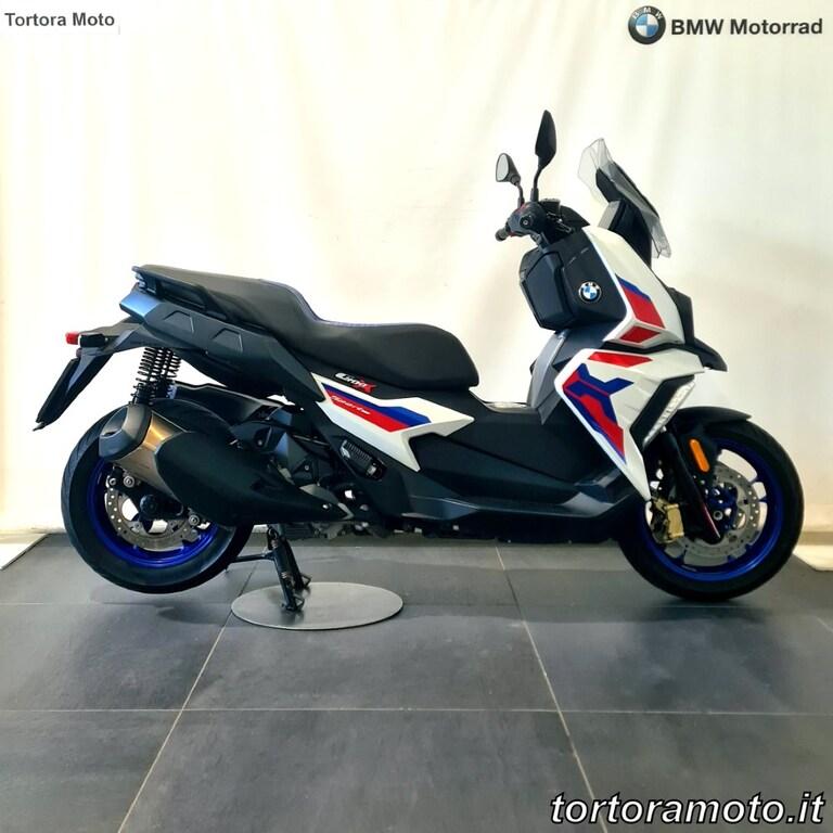 C 400 X