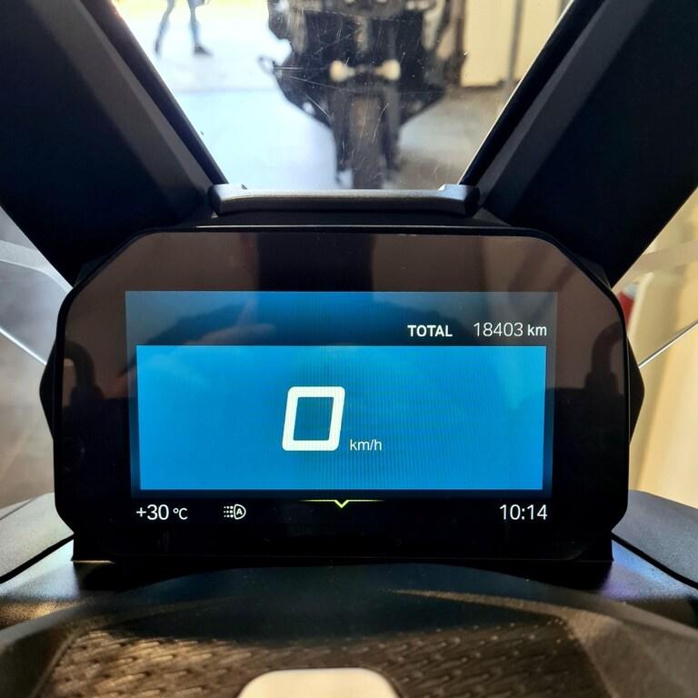 C 400 X