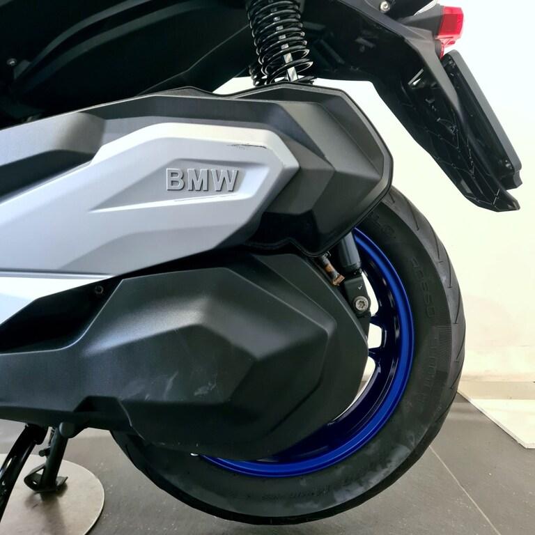 C 400 X
