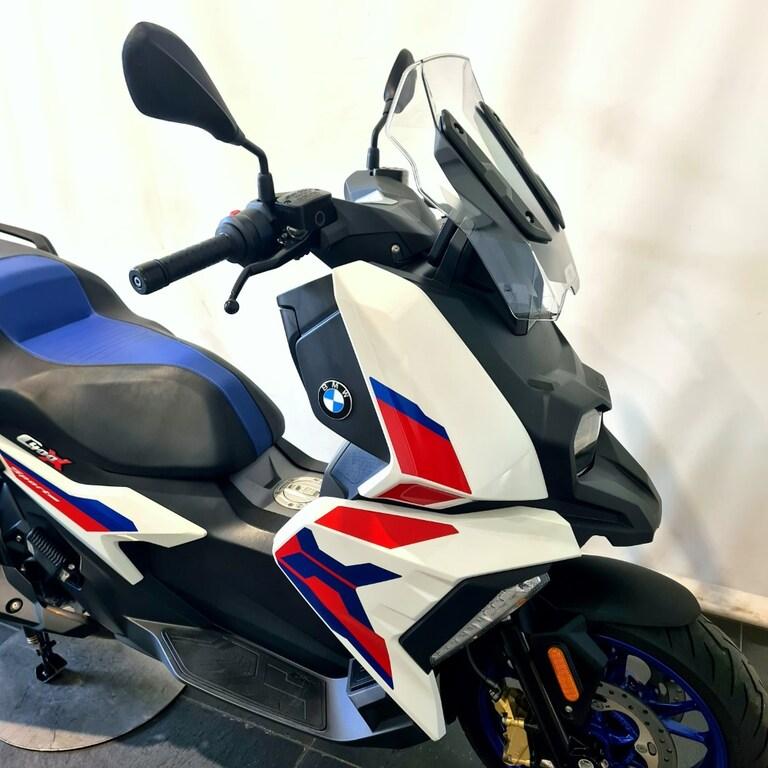 C 400 X