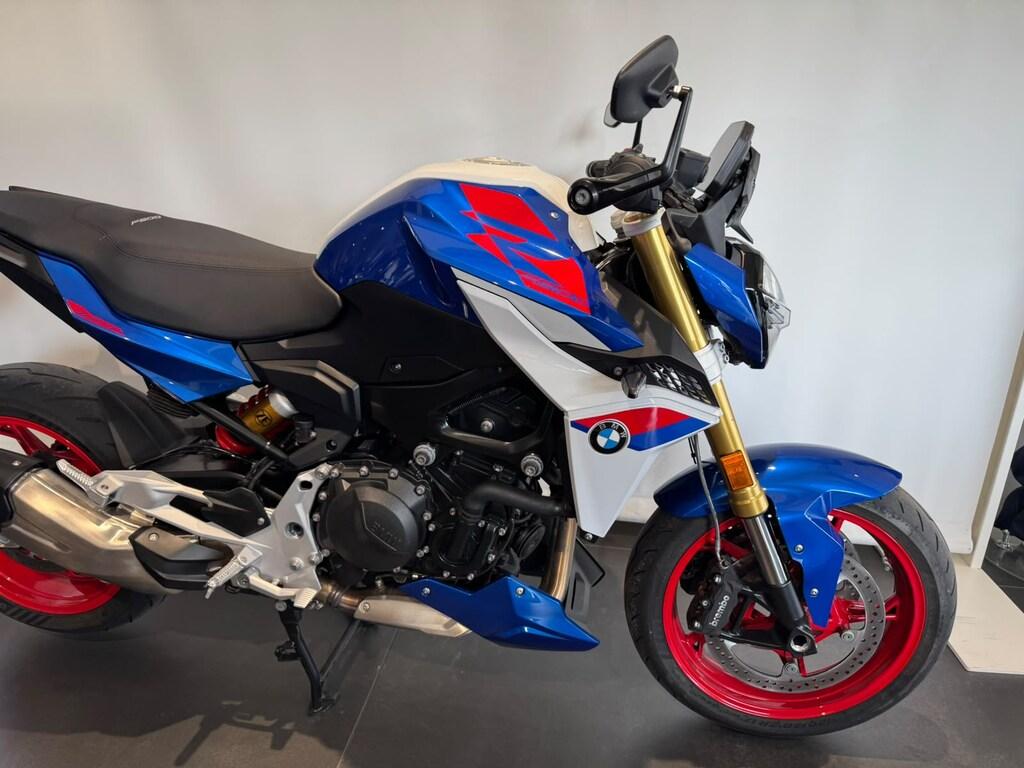 F 900 R