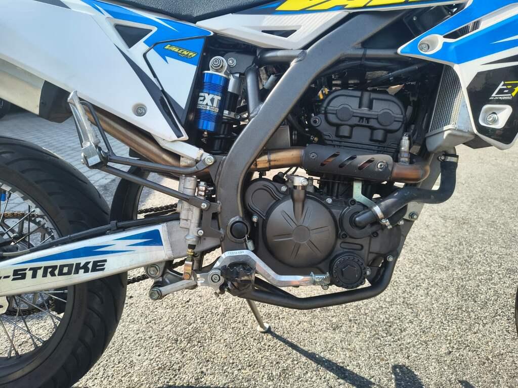 SM MOTARD