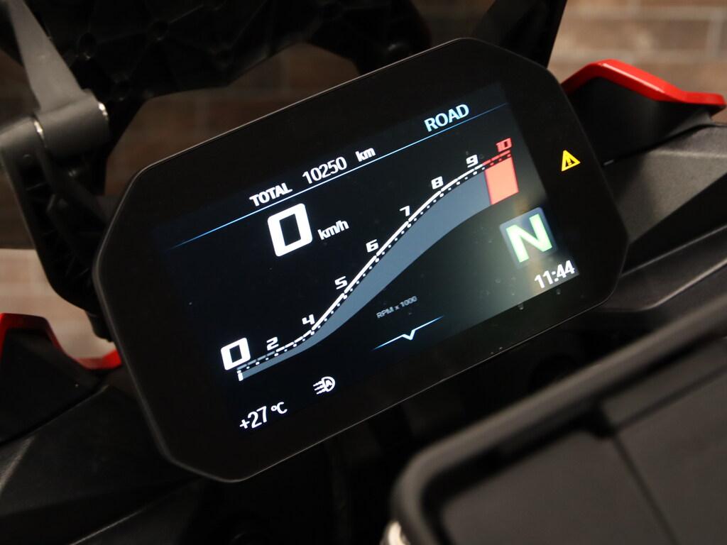 F 900 XR