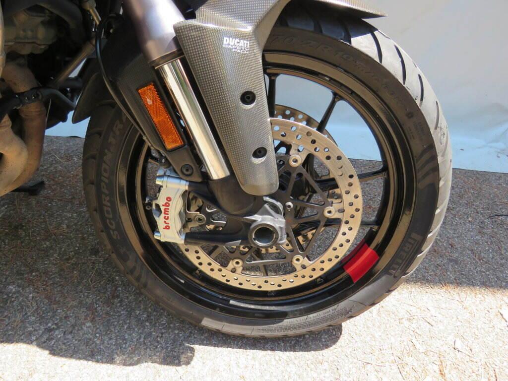 MULTISTRADA V4
