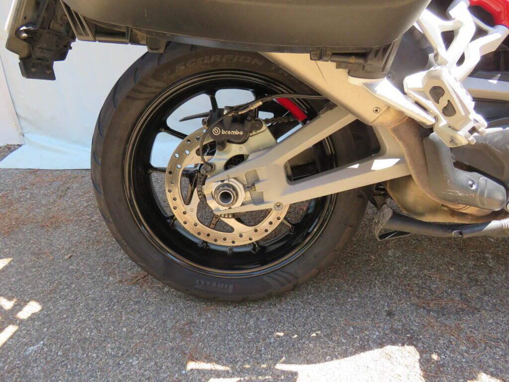MULTISTRADA V4
