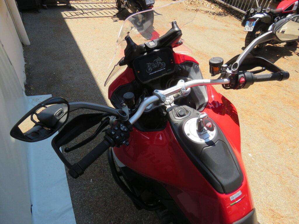 MULTISTRADA V4