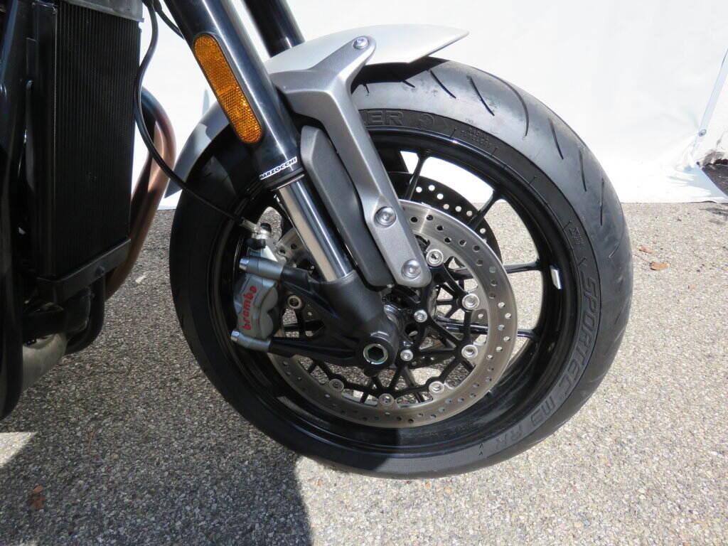 SPEED TWIN 1200