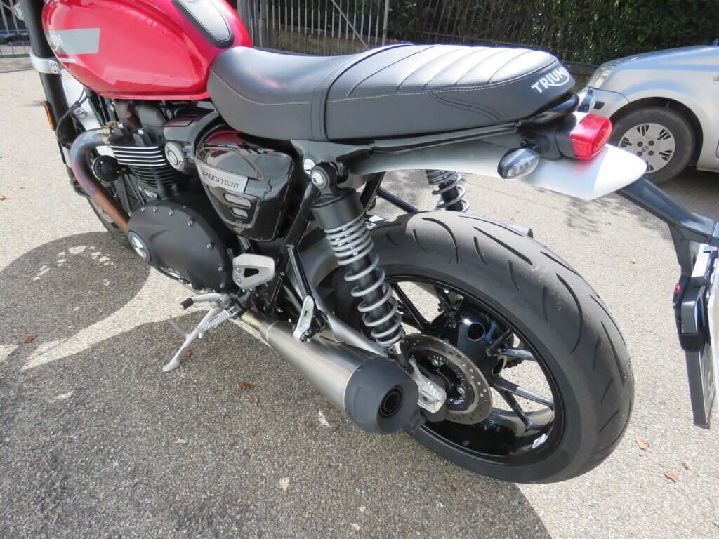 SPEED TWIN 1200