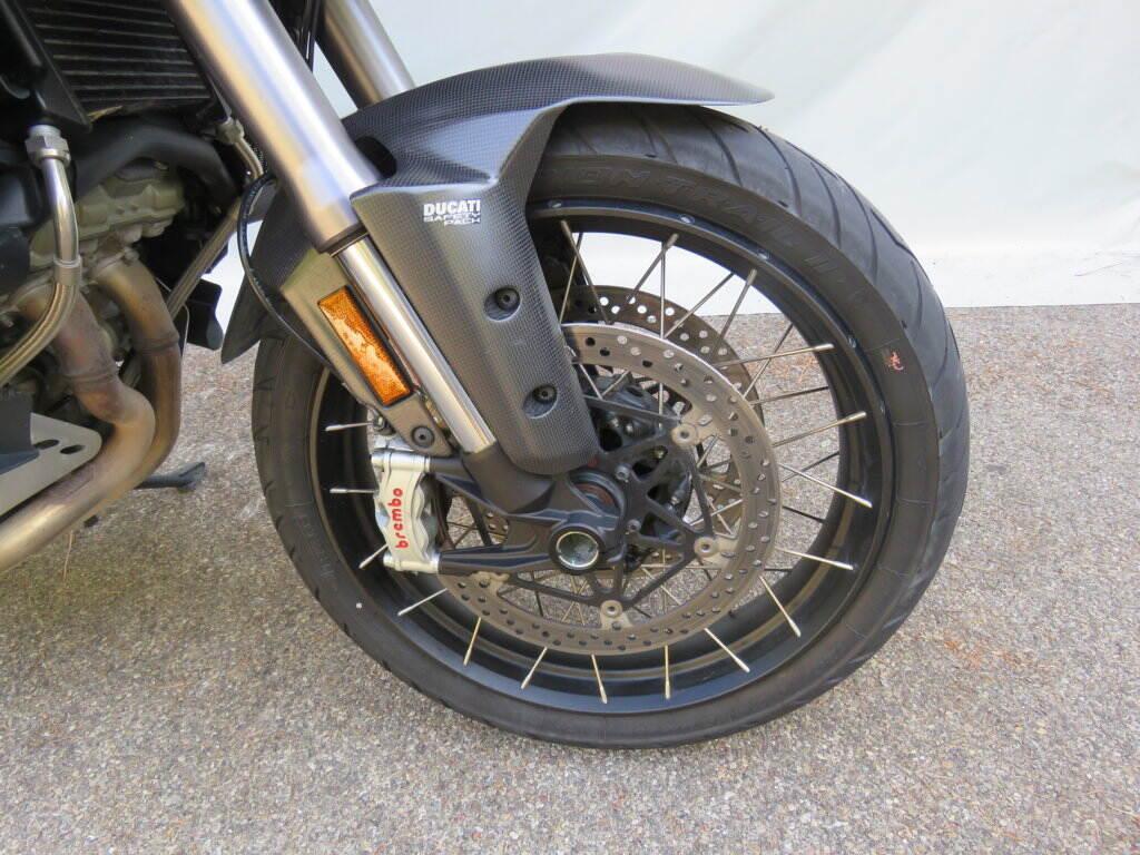 MULTISTRADA V4