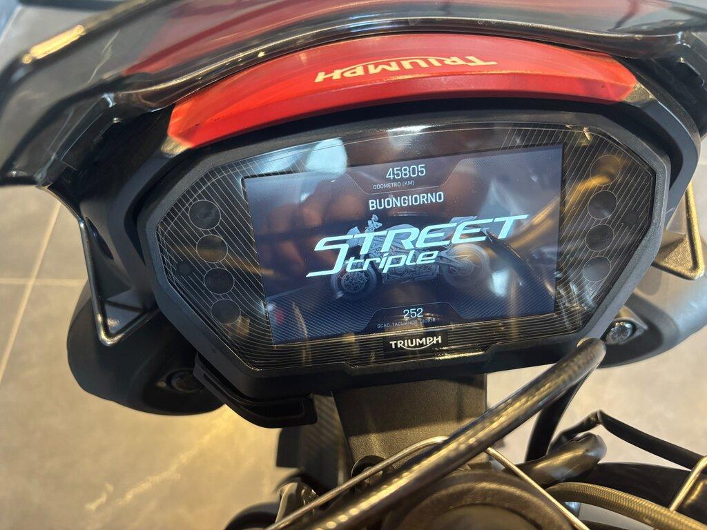 STREET TRIPLE 765