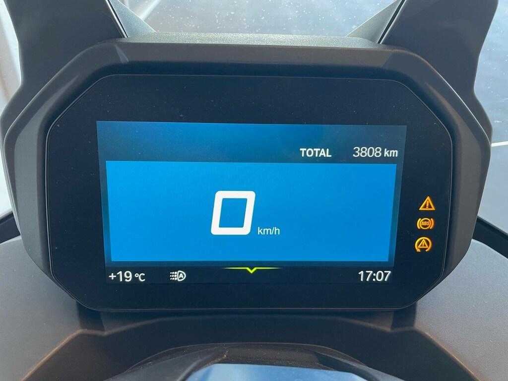 C 400 GT
