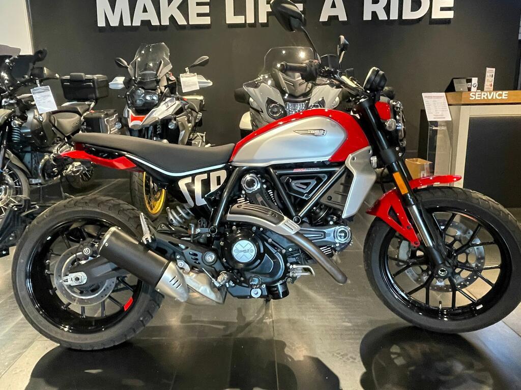 SCRAMBLER 800