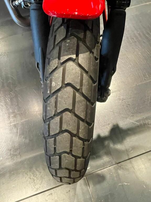SCRAMBLER 800