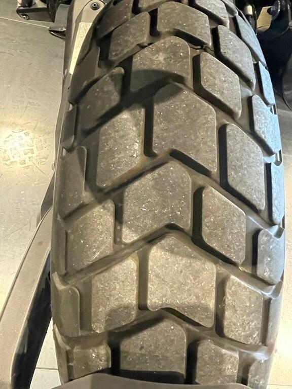 SCRAMBLER 800