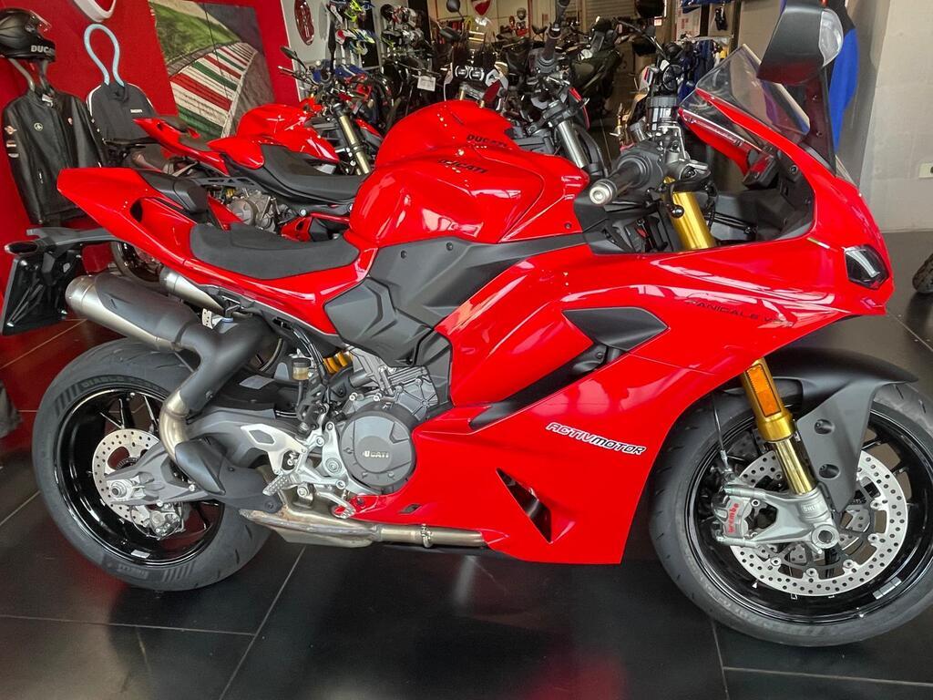 PANIGALE V2 890