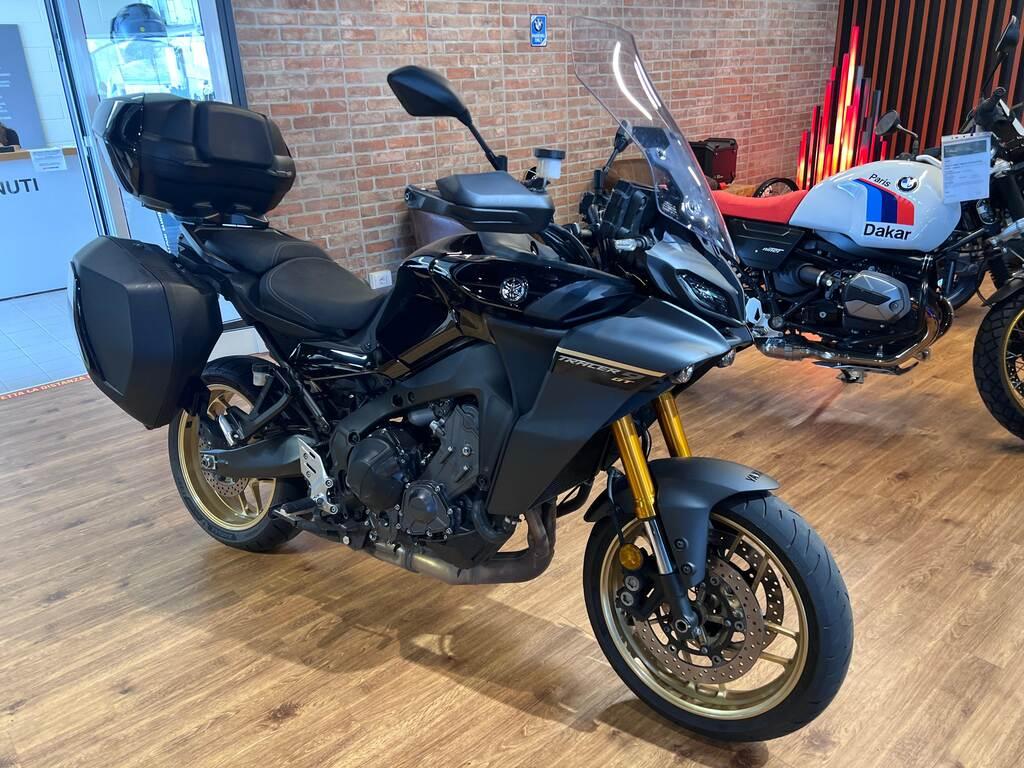 TRACER 900