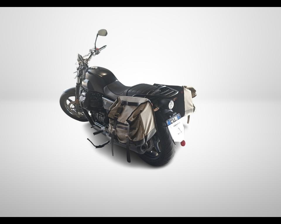 V7 850