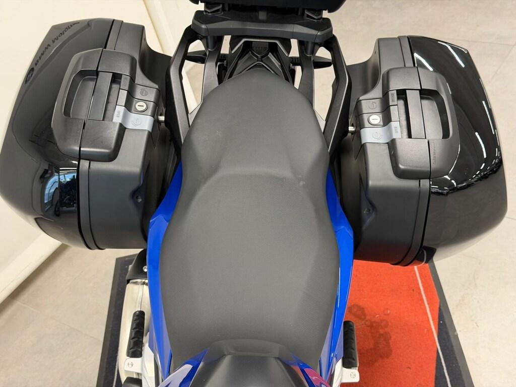 F 900 XR