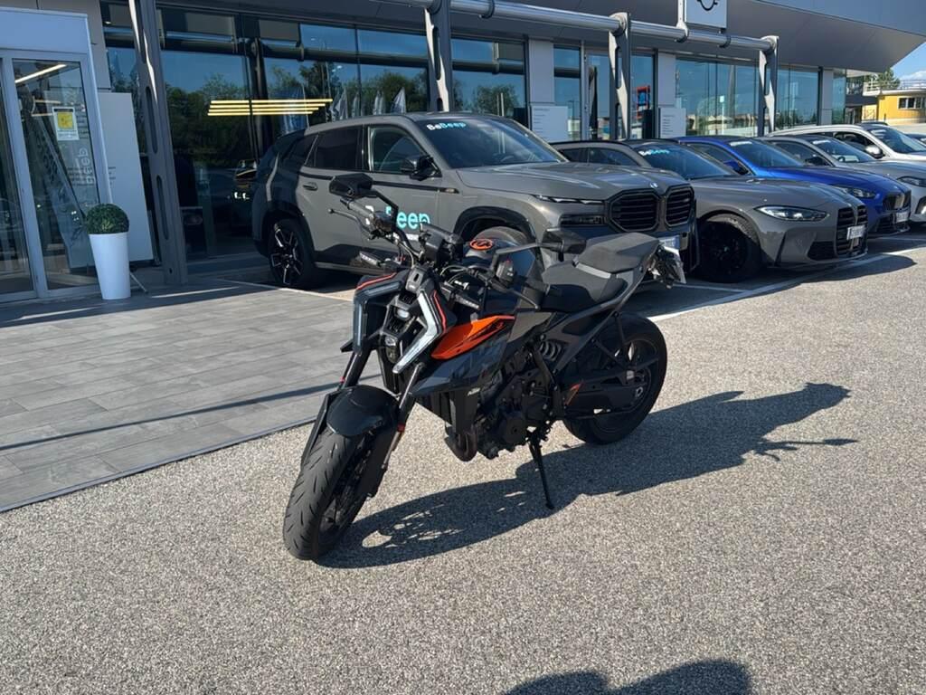 990 DUKE