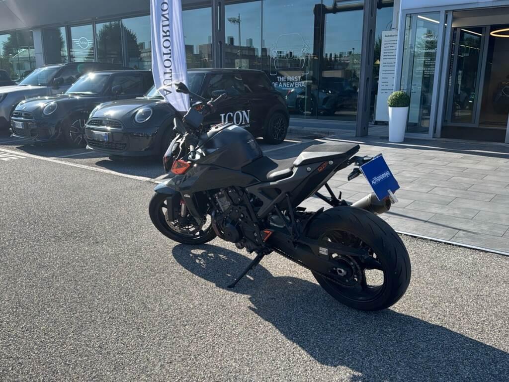 990 DUKE