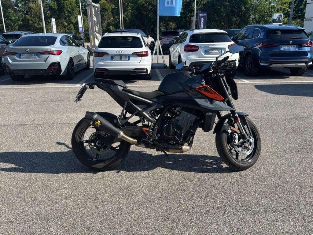 990 DUKE