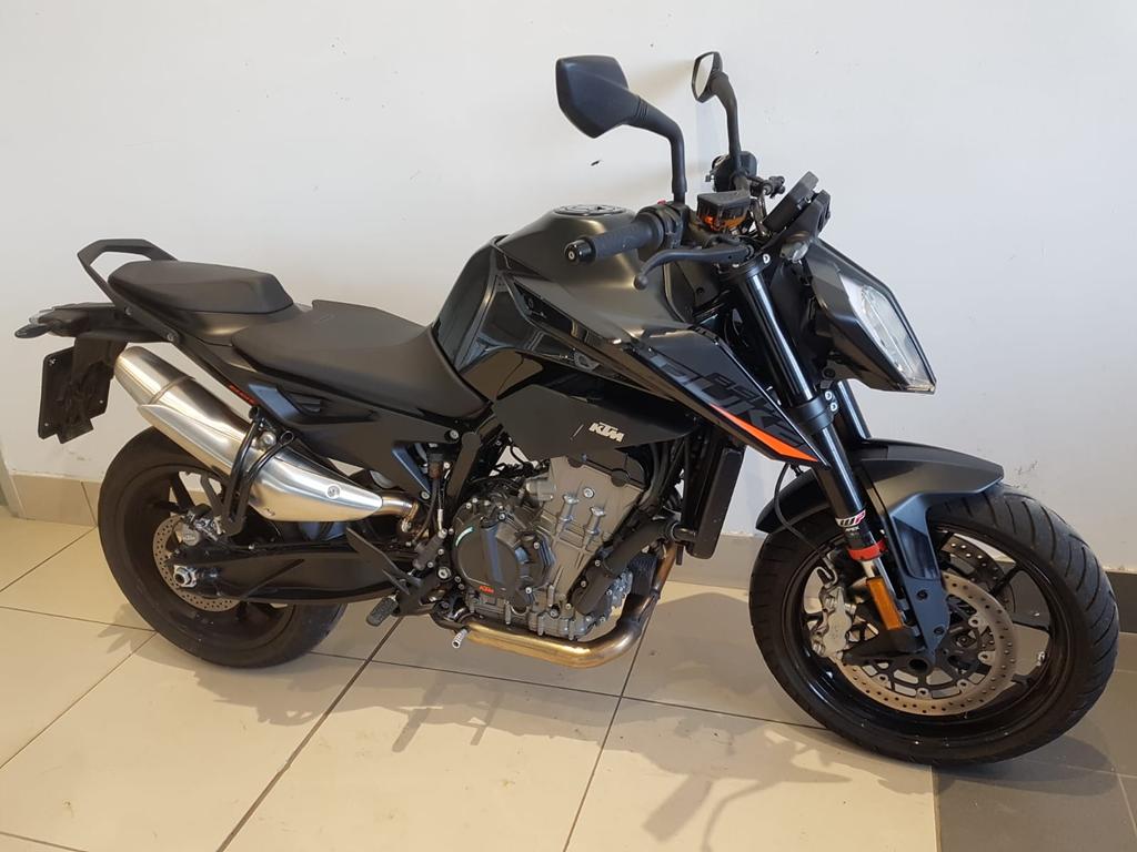 890 DUKE
