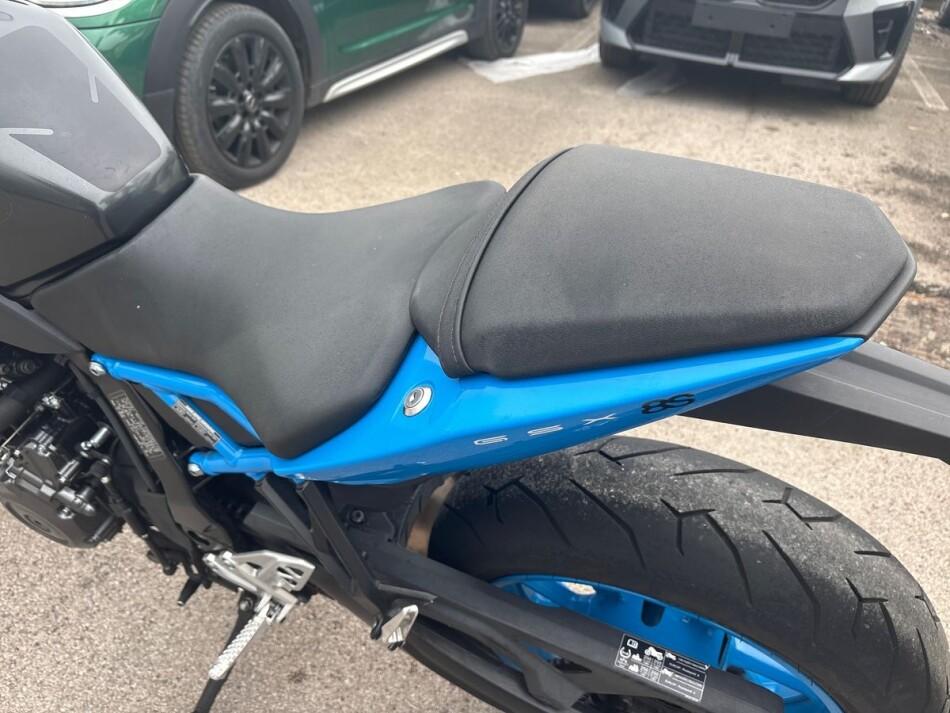 GSX-8S