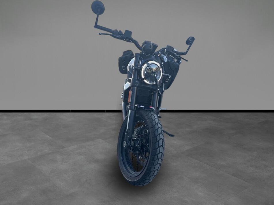 SCRAMBLER 800