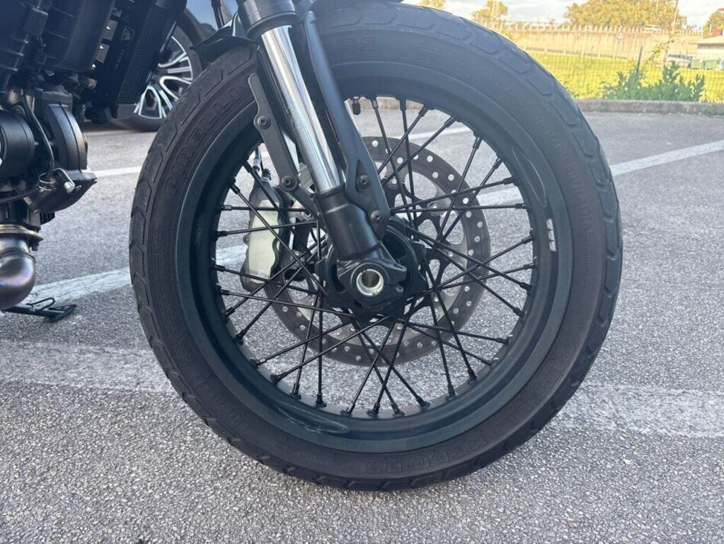 SCRAMBLER 800