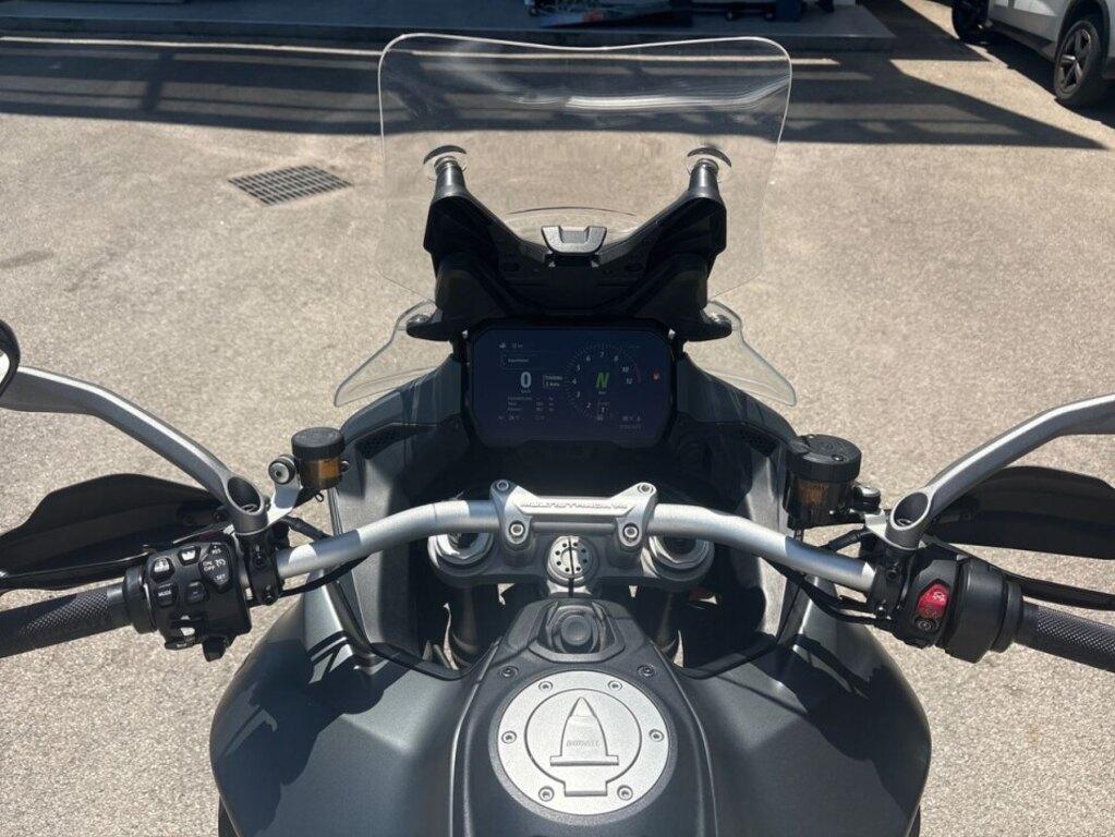 MULTISTRADA V4