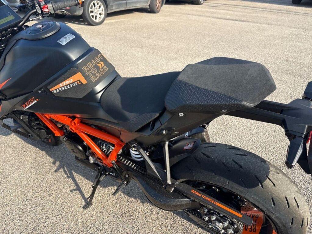 1390 SUPER DUKE