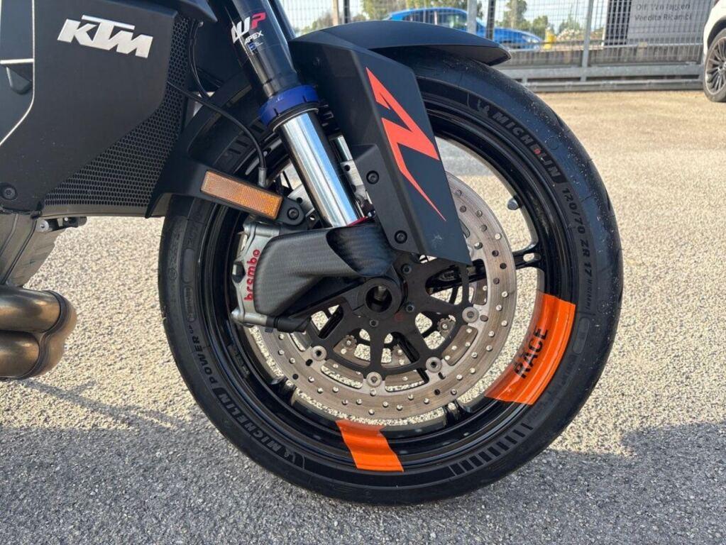 1390 SUPER DUKE