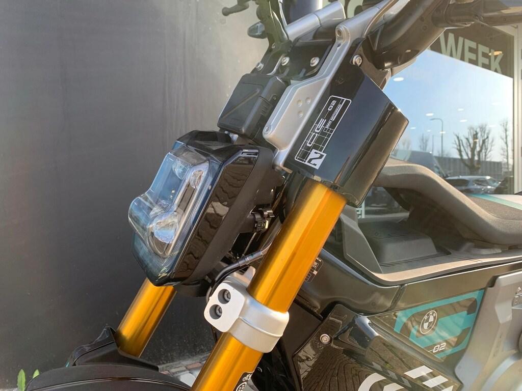 CE 02