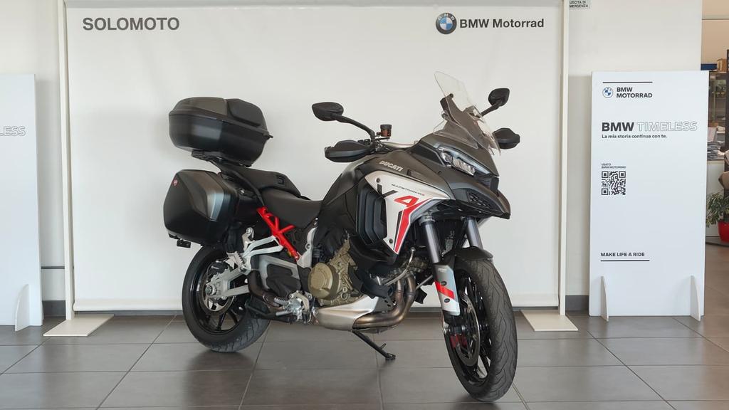 MULTISTRADA V4