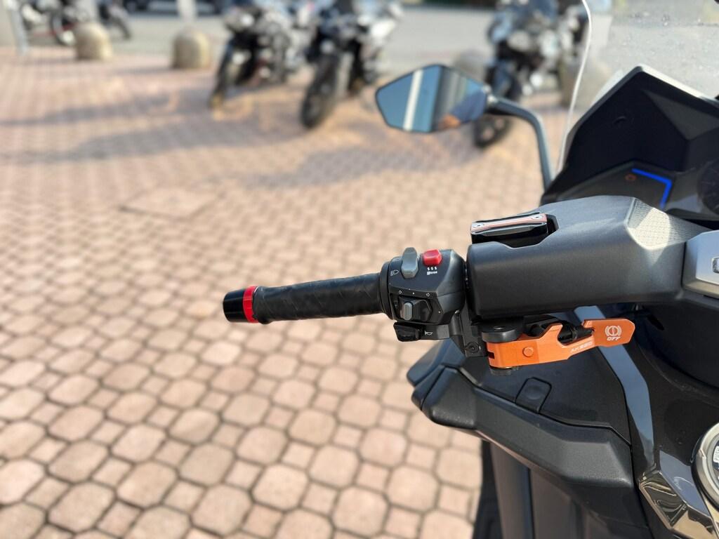 AK 550