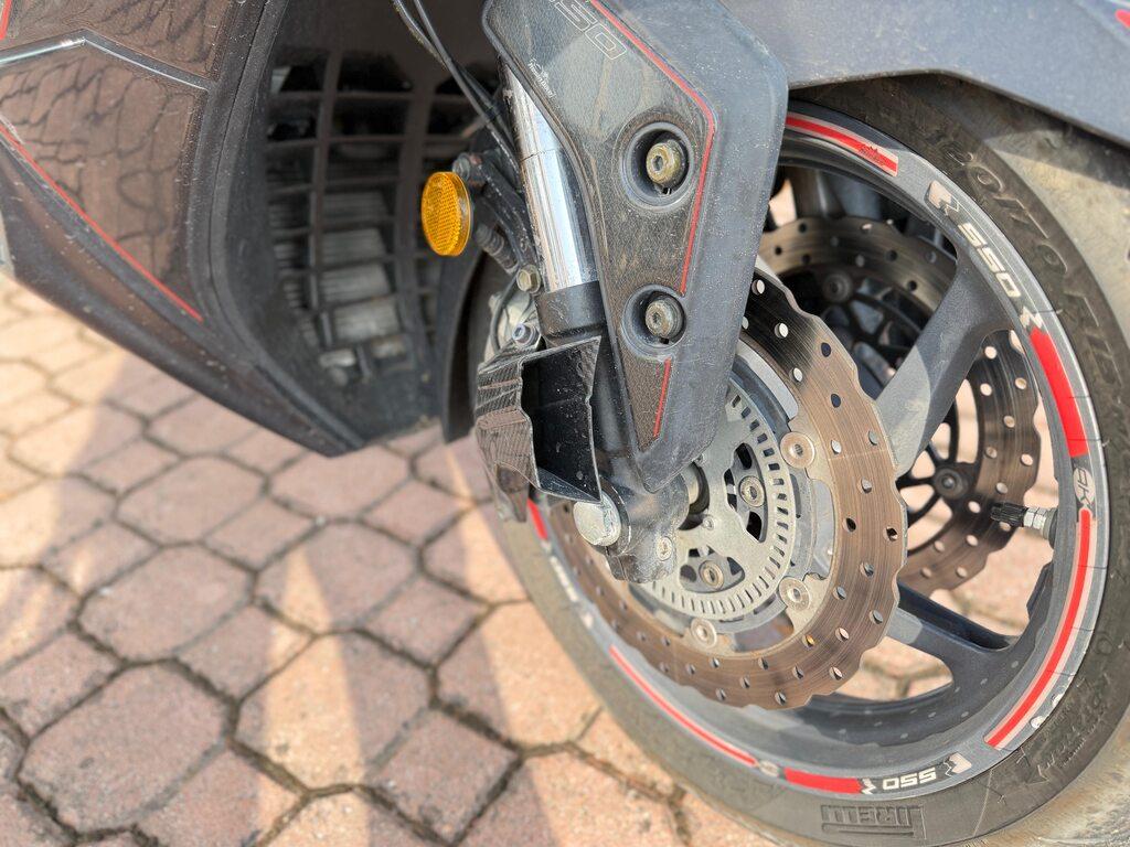 AK 550