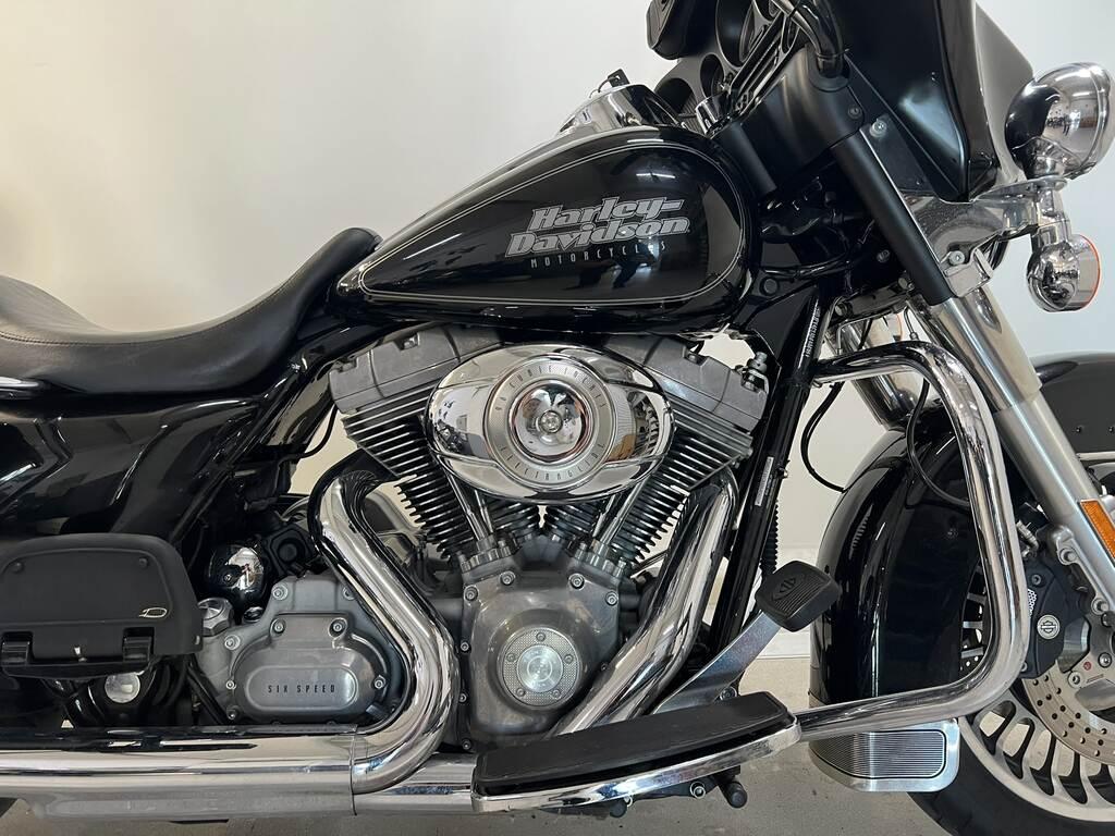 ELECTRA GLIDE 1584